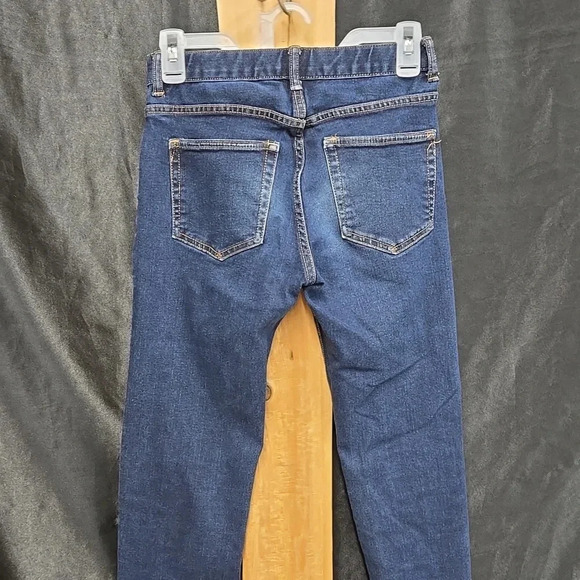 Like new size Girls 16 Gap denim blue jeans - Picture 5 of 8